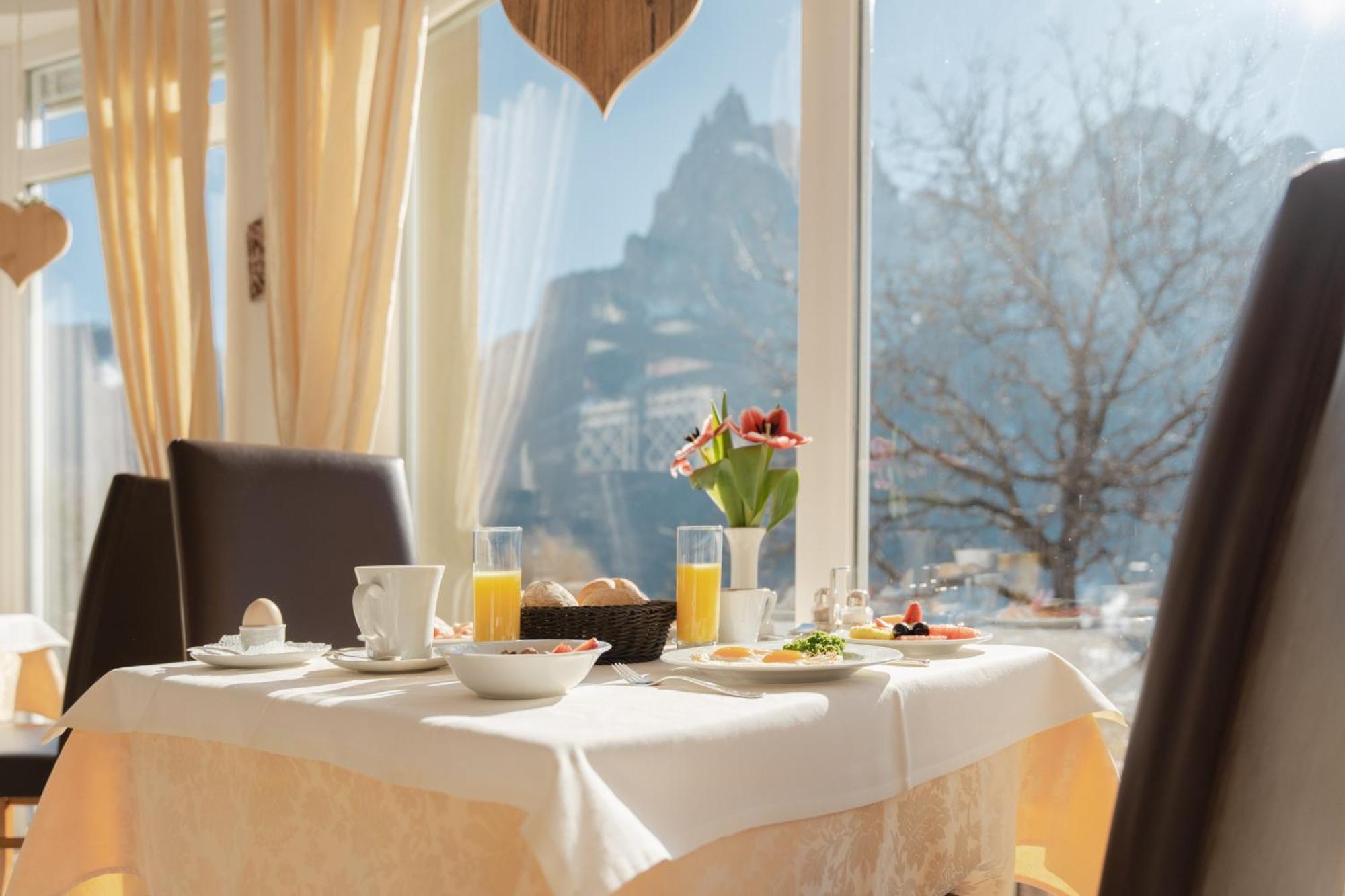 Mirabell Alpine Garden Resort & Spa Siusi Dış mekan fotoğraf